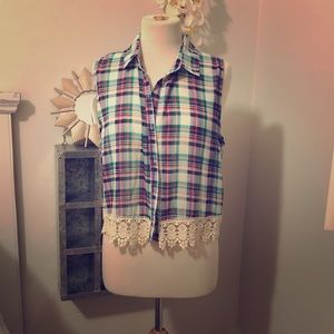 Sleeveless midi top with crochet detail